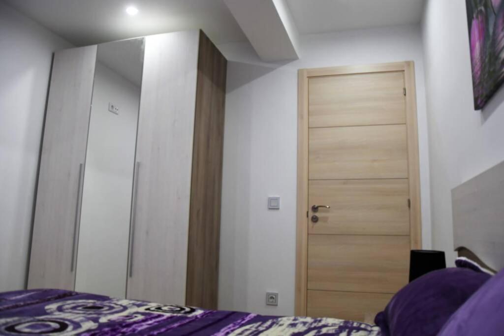 Recomendado Wifi 12 Min Ayto 4 Habs Dobles Parking Oviedo Ngoại thất bức ảnh